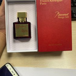 Maison Francis Kurkdjian
Baccarat Rouge 540 Extrait de parfum