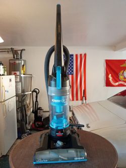Bissell Power Force Helix Vacuum Cleaner with Attachment