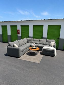 Sectional Couch Sofa - Kevin Charles - Light Gray - Delivery Available 🚚