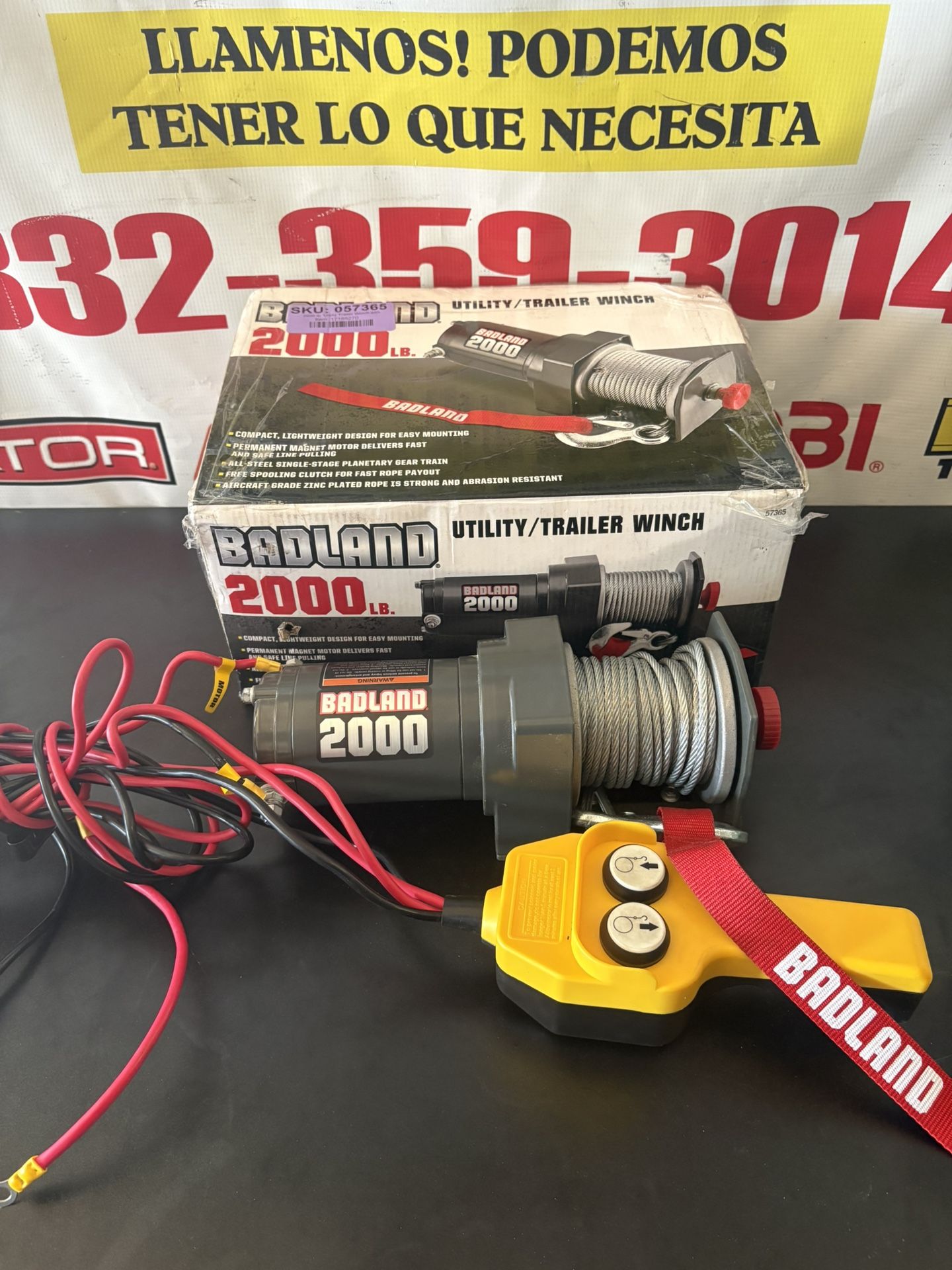 Badland 2000lb Winch w/Steel Rope