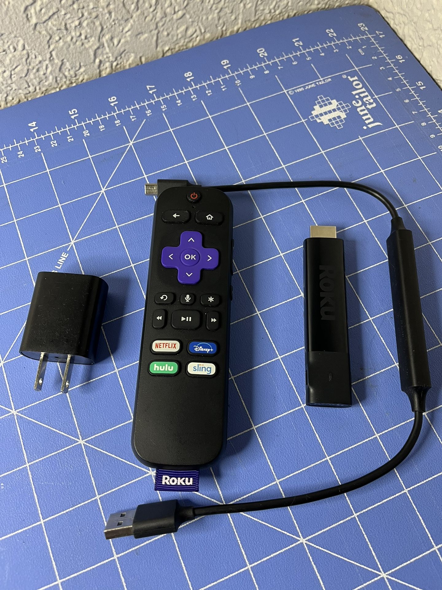 Roku Streaming Stick Plus 3810X (WR001) 4K Streaming Media Player W
