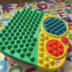 Fisher Price Pop Onz Musical Twirl Spin Table Lot