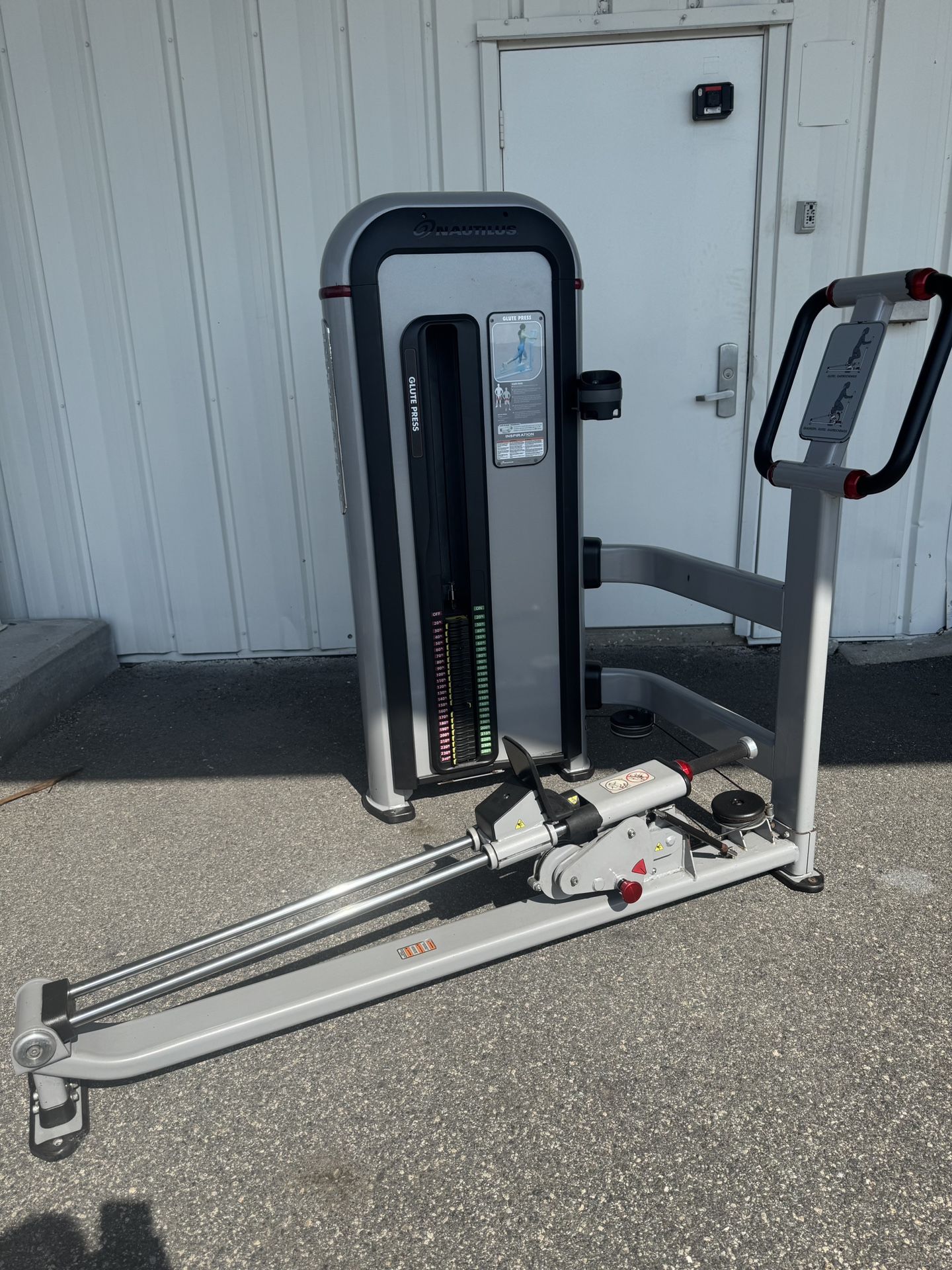 Nautilus Inspiration Glute Kickback / Press