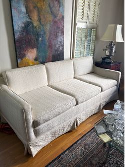 Excellent couch-
