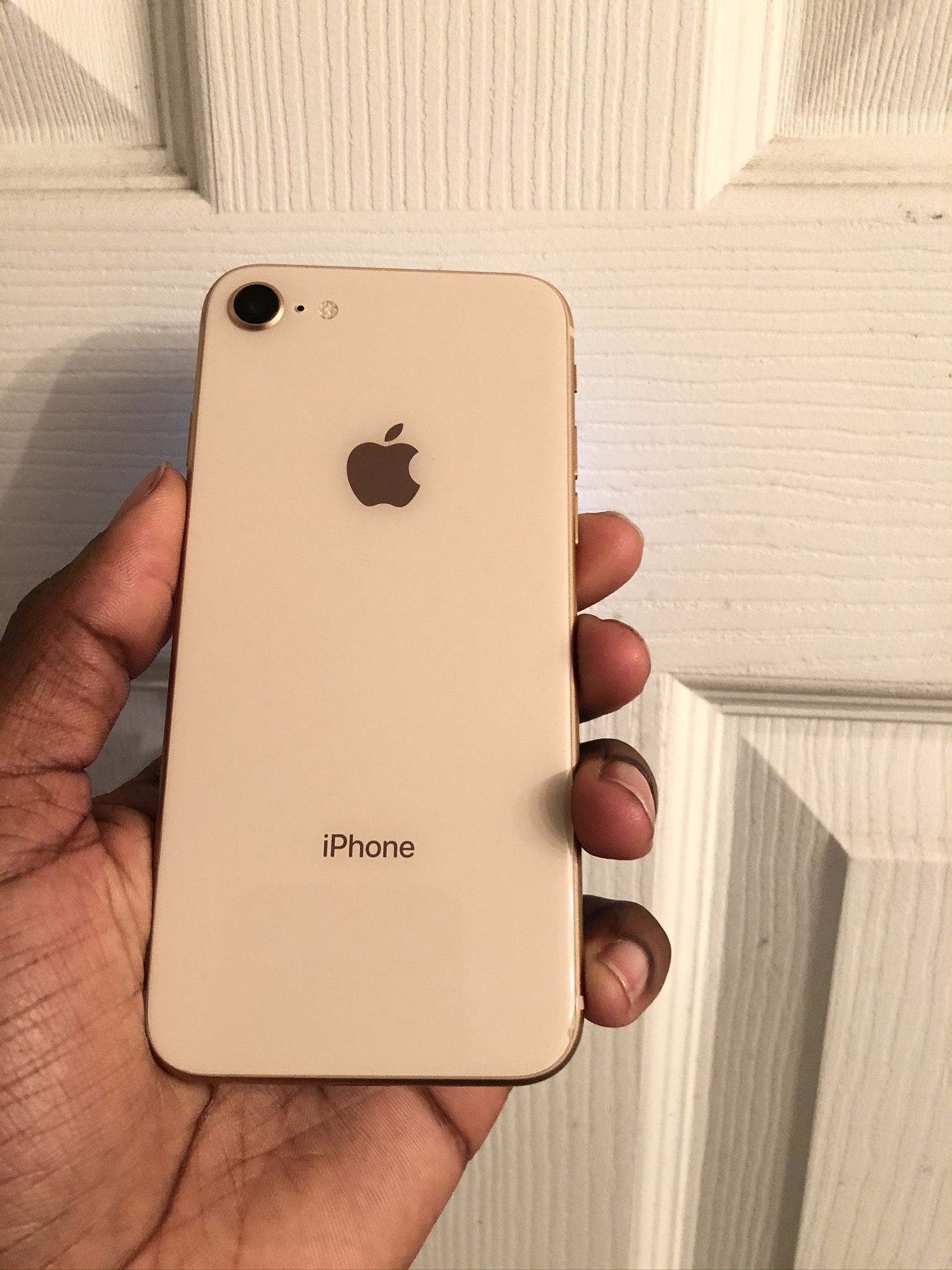 UNLOCKED IPHONE 8/ GOOD CONDITION