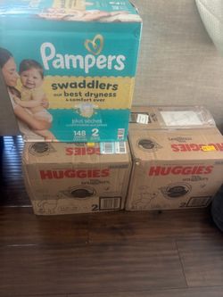 Size 3 Huggies diapers !!