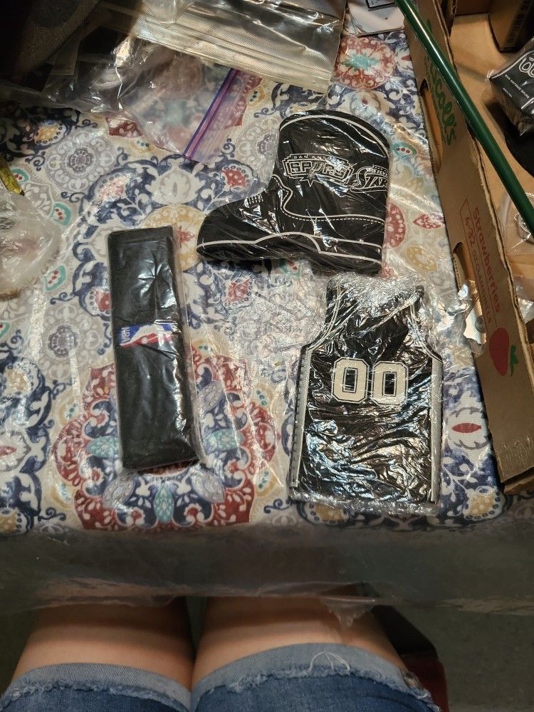 Spurs Items