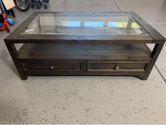 Beautiful rectangular coffee table