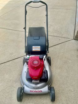 Honda smart drive self propelled lawn mower