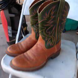 Ariat Boots  Style 39930  Size 9