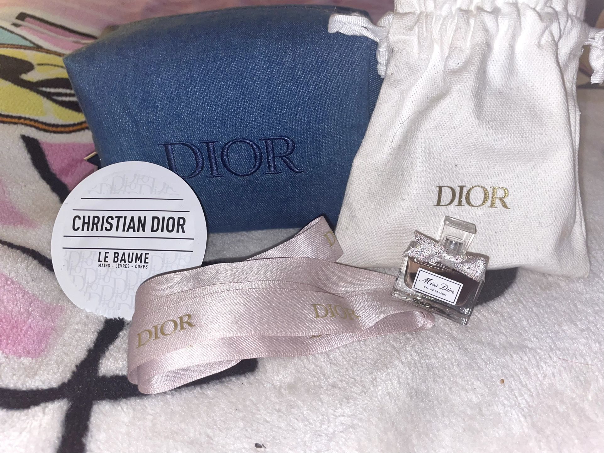 dior makeup beauty sample kit +jewlery