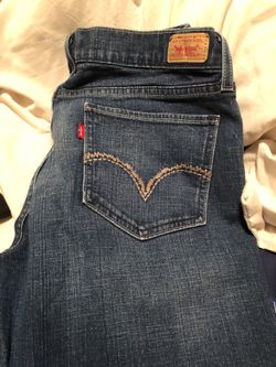 Levis 524 jeans