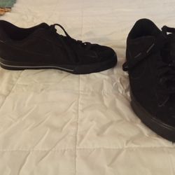 Nike Sweet Classic Low in a black and grey colorway. Size 13