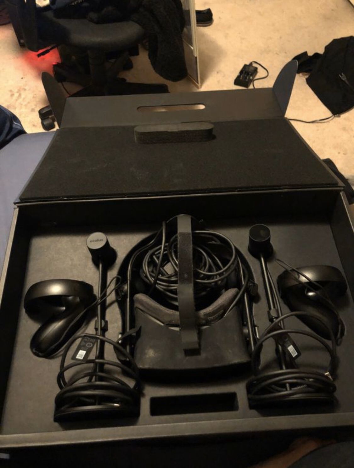 Oculus Rift + third Sensor + VR Face Cushion