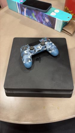 PlayStation 4 Slim 500gb (w/ controller)