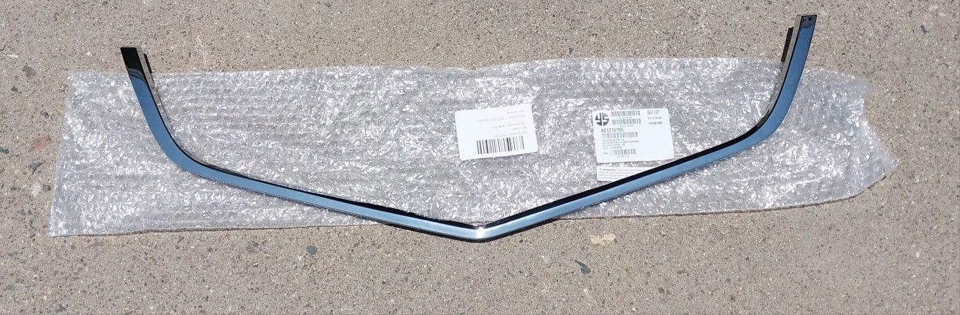 Grille Trim For 2004-2005 Acura TSX
