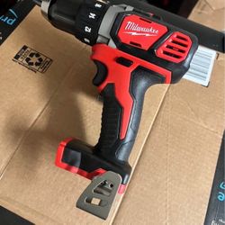 Milwaukee M18 Drill