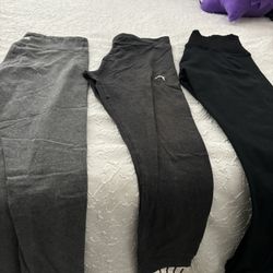 3 Leggings Medium Size