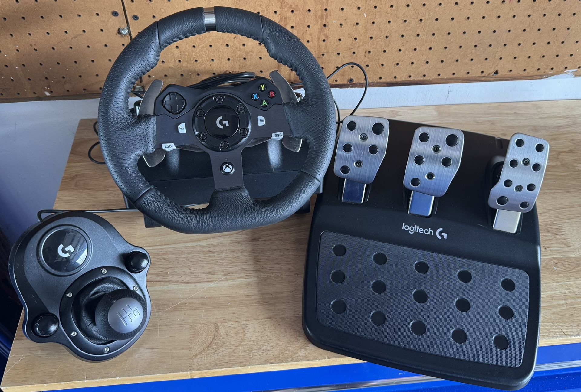 Logitech G920 For PC/Xbox