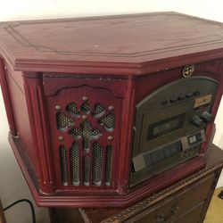 Retro Cassette Stereo/Speaker With Turntable & Extra Needle