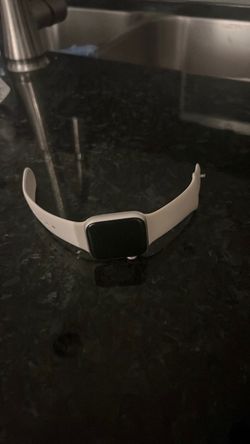 Apple Watch SE 3 (GPS) 40mm Starlight Aluminum