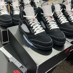 Jordan 5 Retro OG
Black Metallic Reimagined