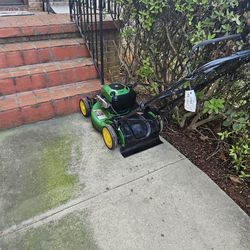 John deere self propelled push lawnmower run like New