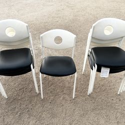 $10 EACH STACKABLE CHAIRS  47Th Ave. And Dobbins In Laveen