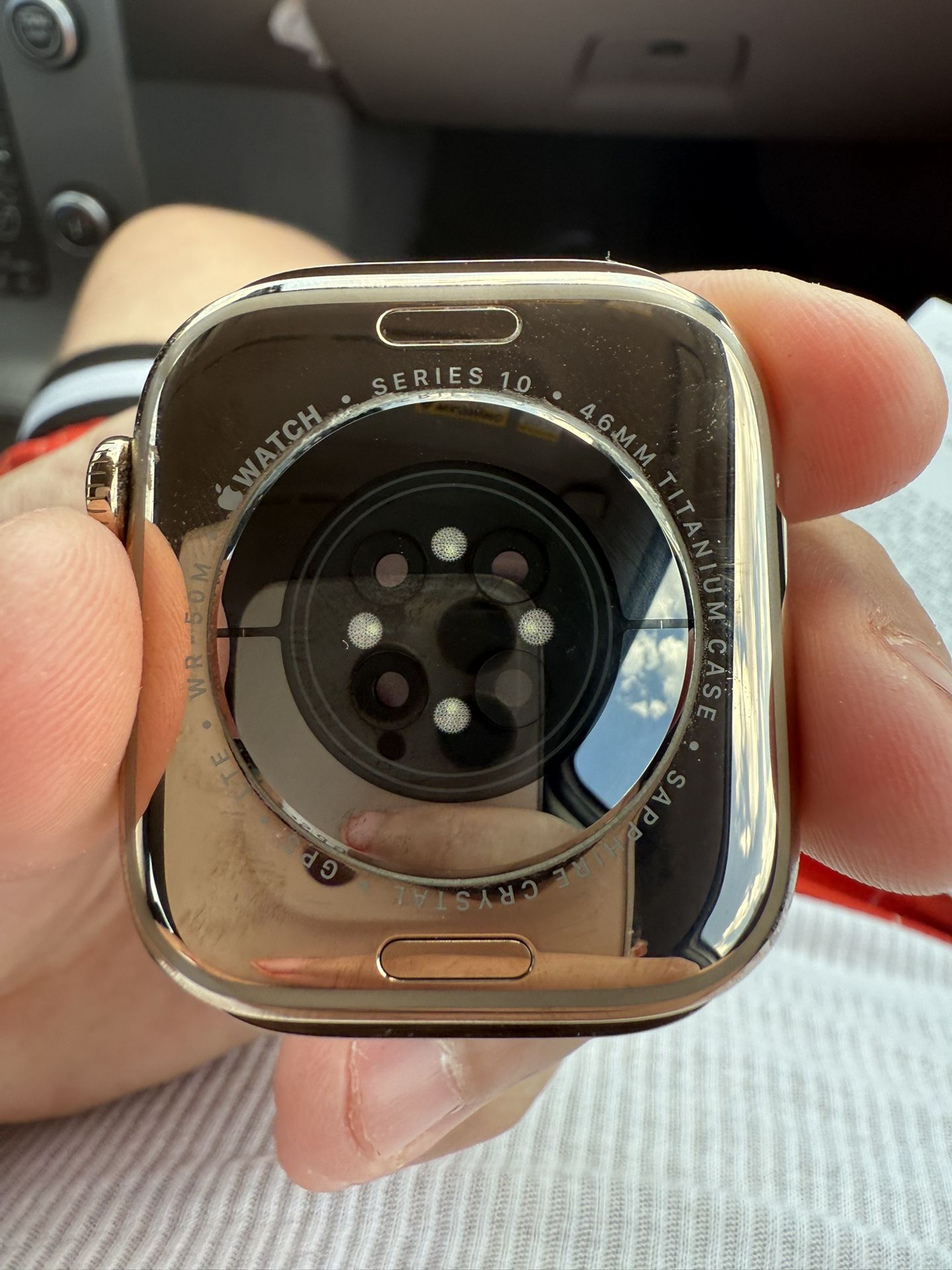 Apple Watch Series 10 46 MM Gold