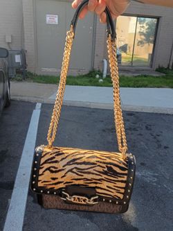Micheal kors purse