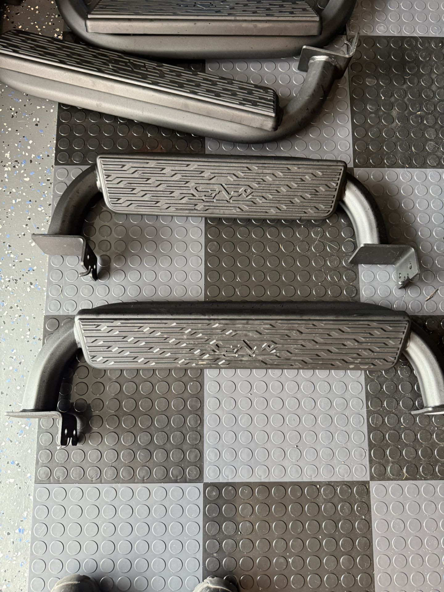 Chevrolet Colorado GMC Canyon OEM Steps New