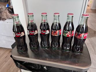 Coke bottles (Christmas)