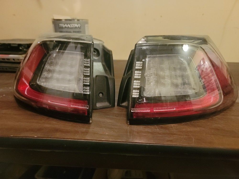 Cherokee Taillamp 2019