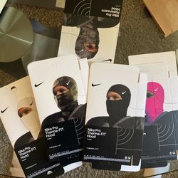 Nike Ski mask 