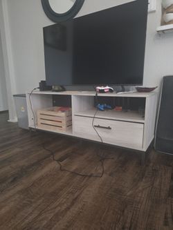 Tv stand