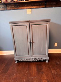 Vintage Expandable Home Bar