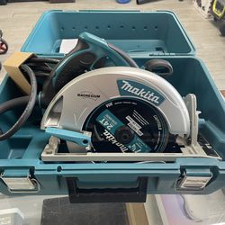 Makita 15 Amp 7-1/4 in. Corded Lightweight Magnesium Circular Saw with LED Light