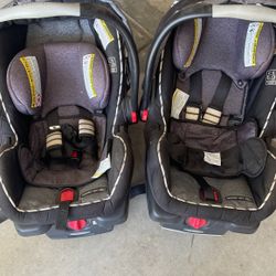 2016 GRACO car seats x 2