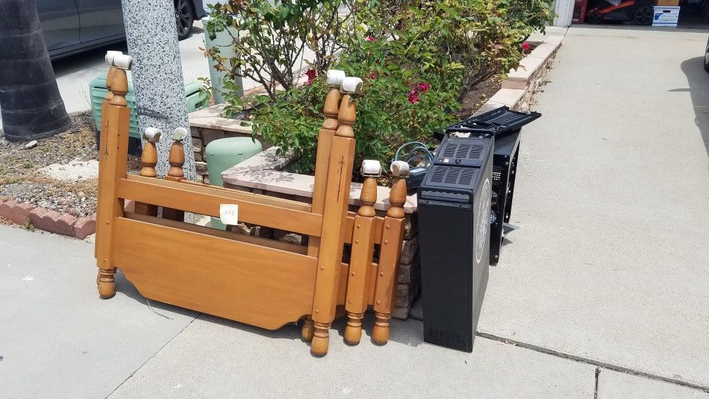 Free, bed frames and computer cases !