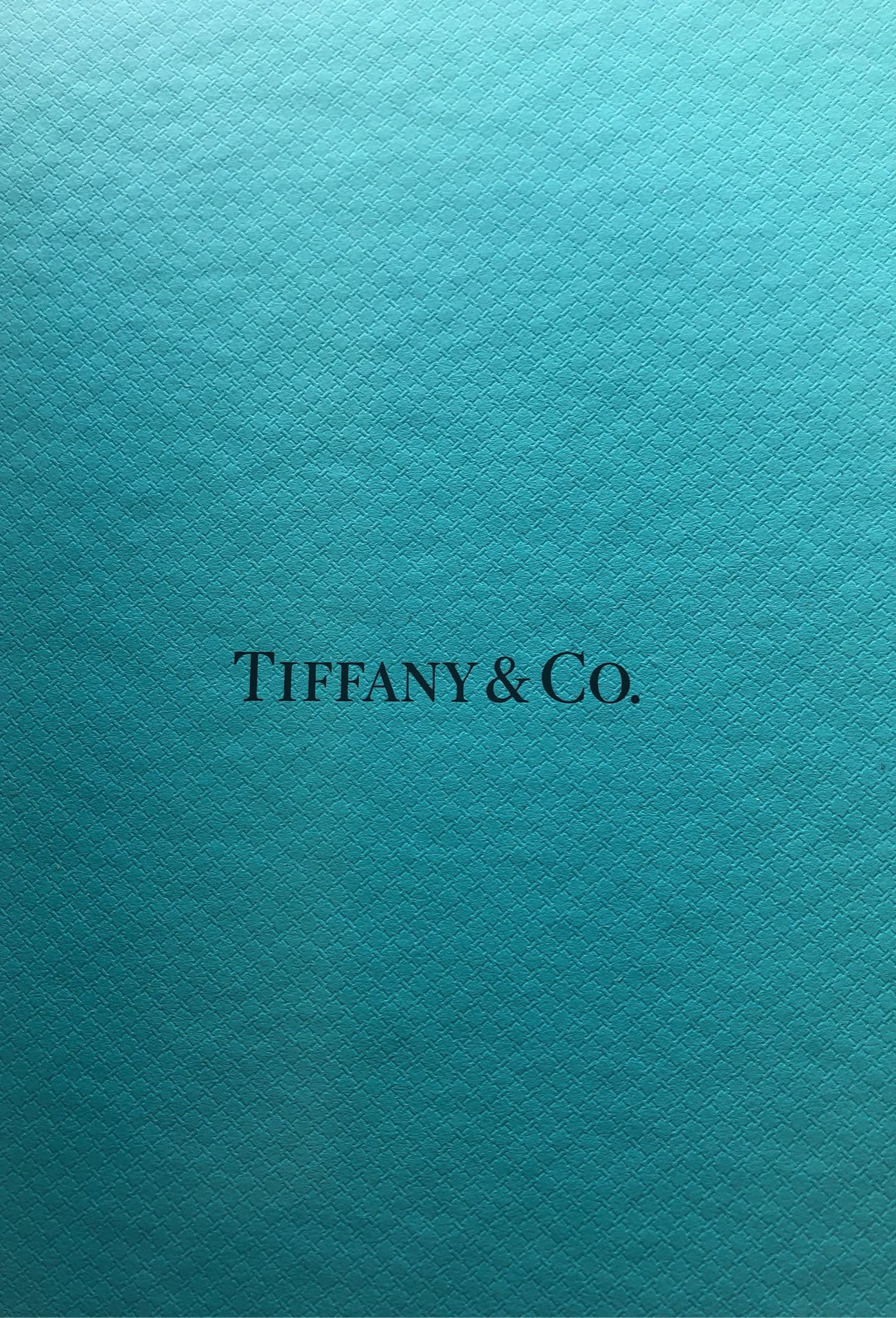 Tiffany blue box in mint condition 13x6x8