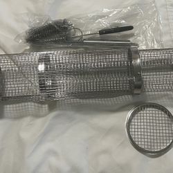 Rolling Grill Basket - Vegetable Grill Basket - Non-Stick Coating - Easy to Use Rotisserie for Outdoor Barbecues & Campfires - Perfect for Grilling Ve