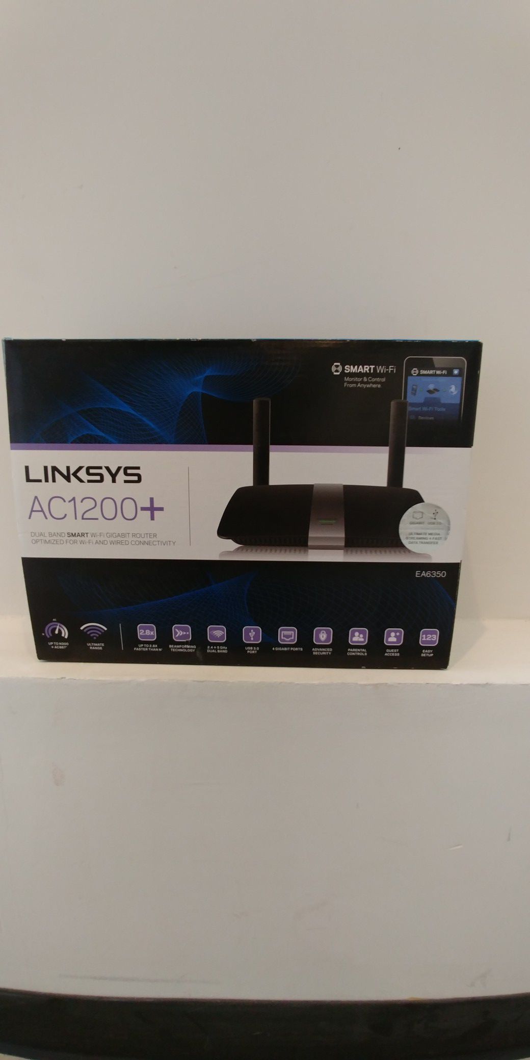 Linksys - AC1200 Dual-Band Wi-Fi Router - Black