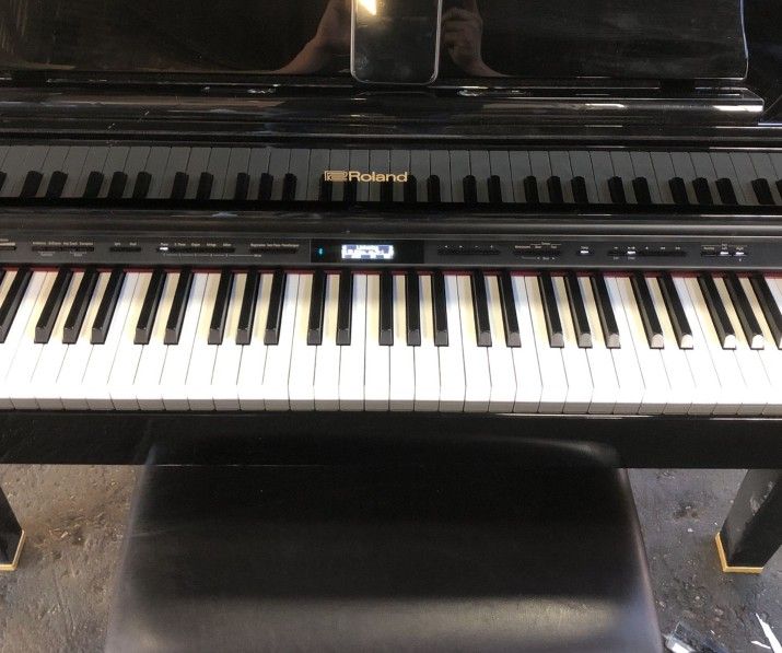 Roland CG1 Piano