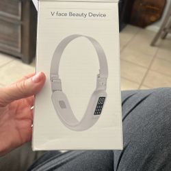 V Face - Face And Neck Toner