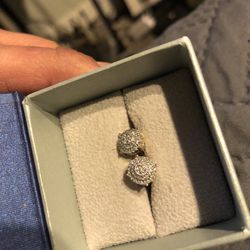 10k Diamond Earrings 