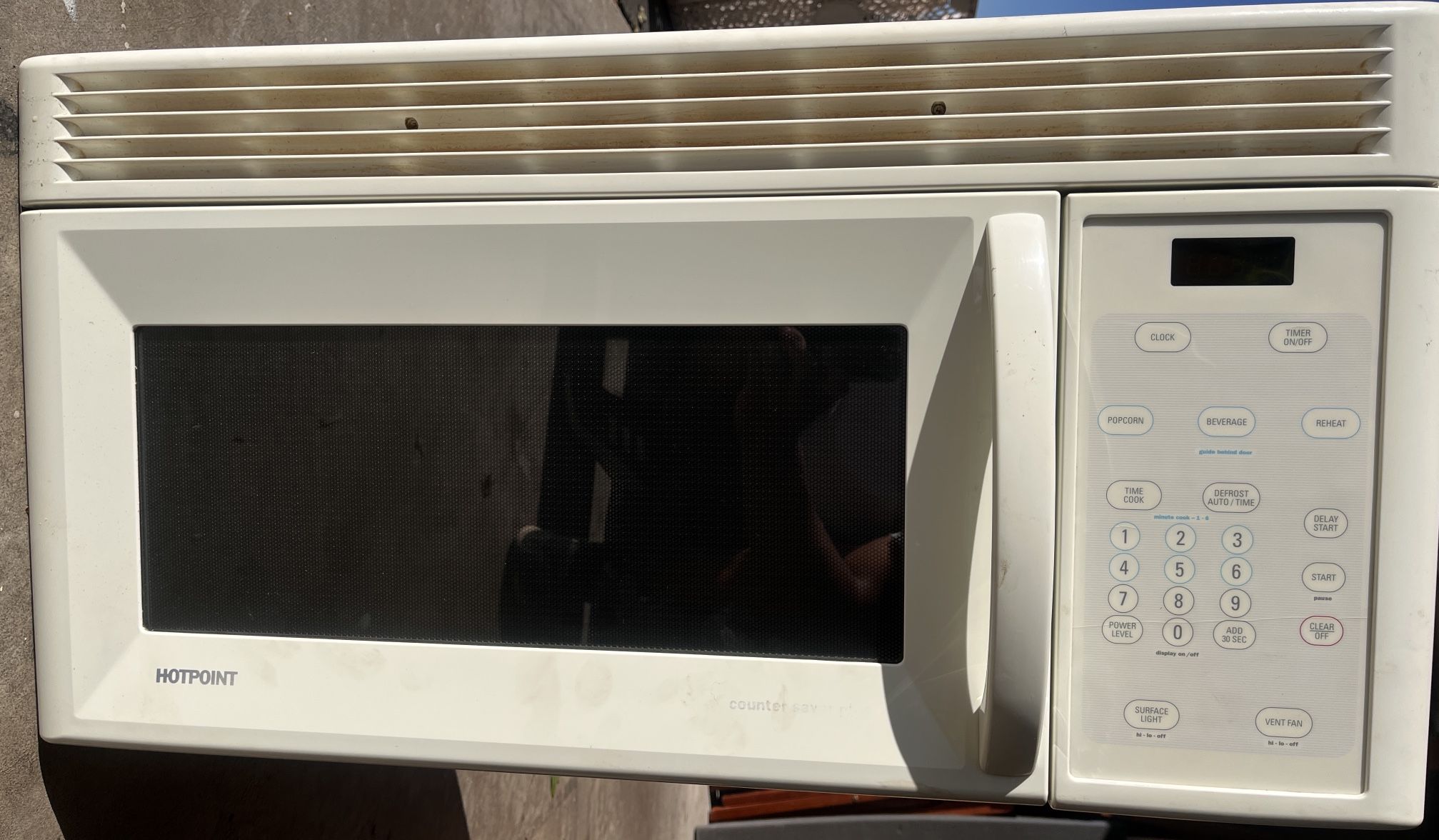 Hotpoint Microwave - Over The Range