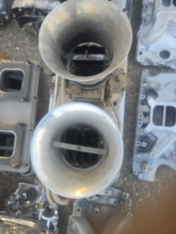 P0lished Edelbrock Bbc Tunnel Ram & Holley Carbs
