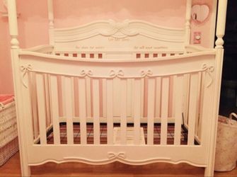 Baby crib