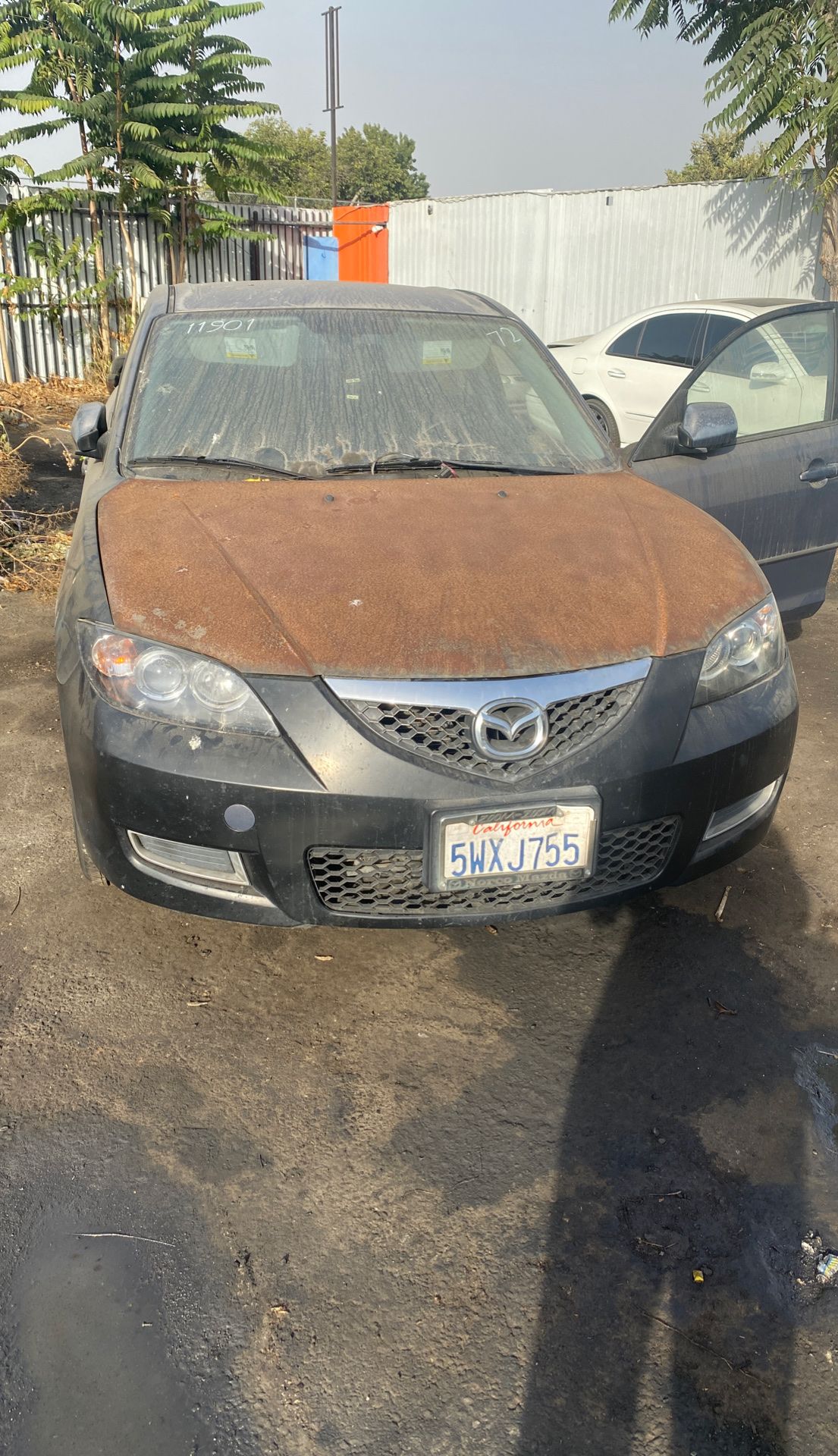 2007 Mazda 3 for parts no motor or catalytic converter