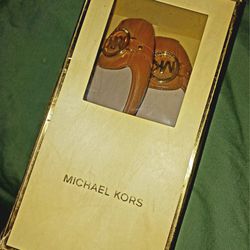 Michael Kors Flats (Size 8)